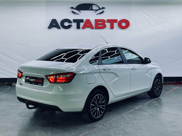 2018 Lada (ВАЗ) Vesta I, белый, 890000 рублей - вид 5