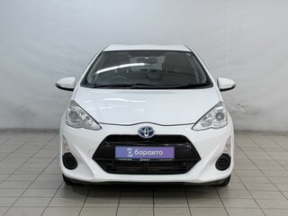 2015 Toyota Aqua I Рестайлинг, белый, 899000 рублей, вид 3