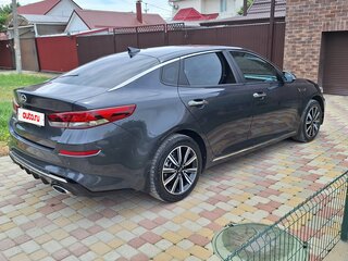 2019 Kia Optima IV Рестайлинг, серый, 1990000 рублей, вид 4