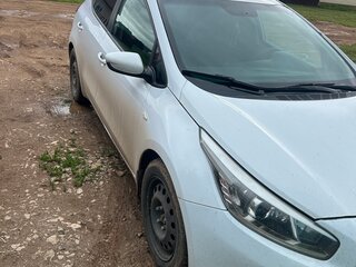 2012 Kia Ceed II, белый, 1100000 рублей, вид 2