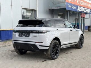 2025 Land Rover Range Rover Evoque L II Рестайлинг, серый, 5800000 рублей, вид 3
