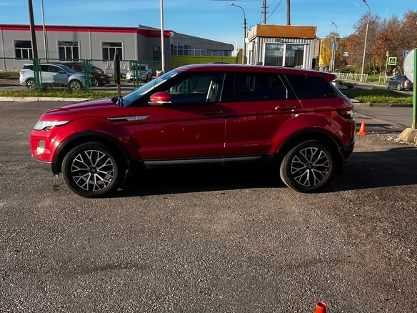 2012 Land Rover Range Rover Evoque 6-speed I, красный, 1950000 рублей - вид 5