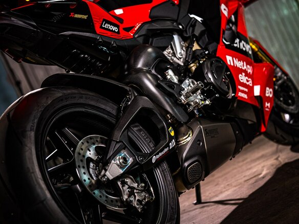 2026 Ducati Panigale V4, красный, 14000000 рублей - вид 14