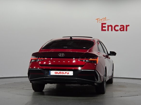 2023 Hyundai Avante VII Рестайлинг, красный, 1990000 рублей - вид 3