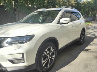 2018 Nissan X-Trail III Рестайлинг, белый, 2370000 рублей, вид 1