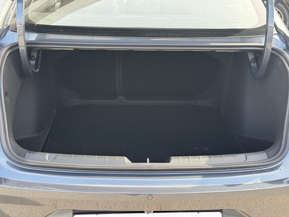 2026 Geely Preface I, серый, 3434990 рублей - вид 7