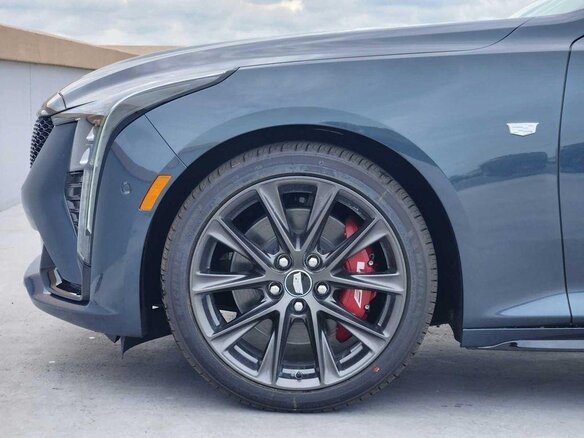 2026 Cadillac CT5 I Рестайлинг, серый, 7564339 рублей - вид 14