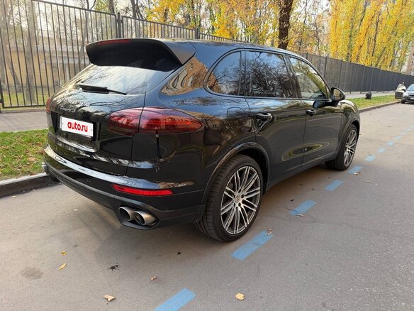 2015 Porsche Cayenne S II Рестайлинг (958), чёрный, 3600000 рублей - вид 4
