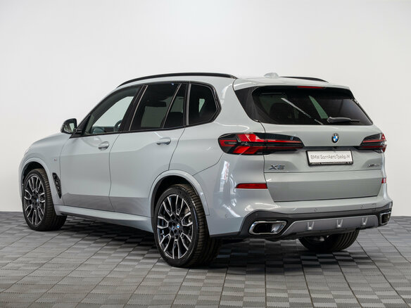 2025 BMW X5 40d IV (G05/G18) Рестайлинг, серый, 12990000 рублей - вид 3