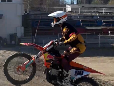 2023 KTM 450 SX F, оранжевый, 897000 рублей, вид 2