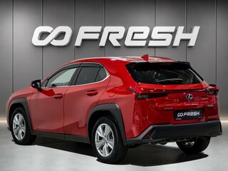 2021 Lexus UX 200 I, красный, 2850000 рублей, вид 3
