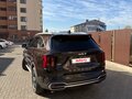 2022 Kia Sorento IV, коричневый - вид 2