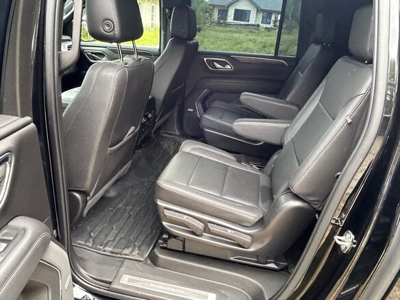 2022 Chevrolet Suburban XII, чёрный, 5900000 рублей - вид 15