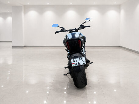 2015 Ducati Diavel Carbon, чёрный, 1342410 рублей, вид 5