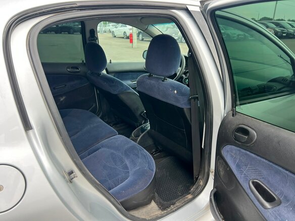 2002 Peugeot 206, серебристый, 349000 рублей - вид 18