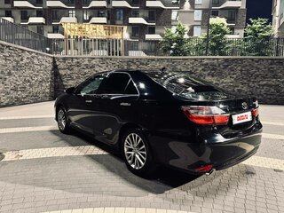 2015 Toyota Camry VII (XV50) Рестайлинг, чёрный, 1890000 рублей, вид 5