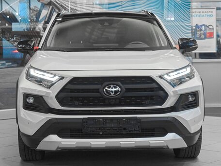 2024 Toyota RAV4 V (XA50), белый, 3479000 рублей, вид 2