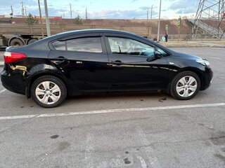 2014 Kia Cerato III, чёрный, 999999 рублей, вид 3