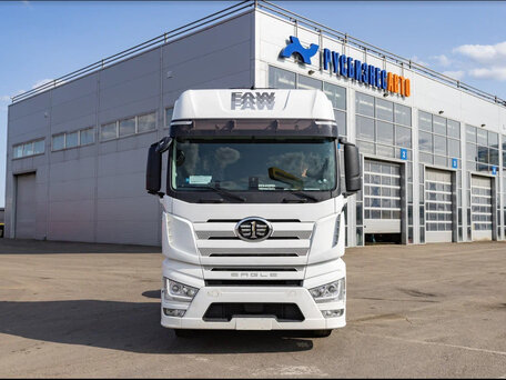 2024 FAW J7, белый, 8900000 рублей, вид 2