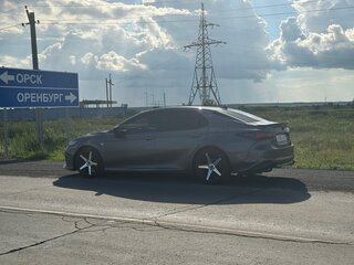 2018 Toyota Camry US Market VIII (XV70), серый, 2800000 рублей, вид 5