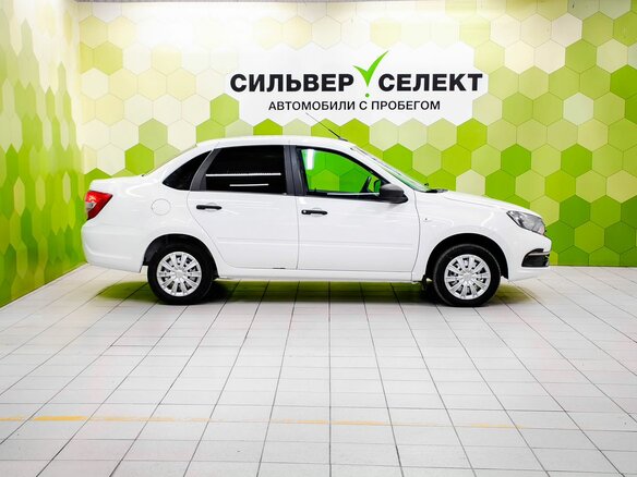2020 Lada (ВАЗ) Granta I Рестайлинг, белый, 470000 рублей - вид 7