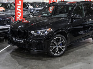 2022 BMW X5 45e IV (G05/G18), чёрный, 6792093 рублей, вид 2