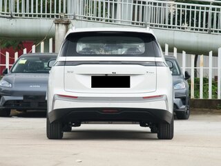 2026 Aion Y Plus 58.9 kWh, белый, 2400013 рублей, вид 3