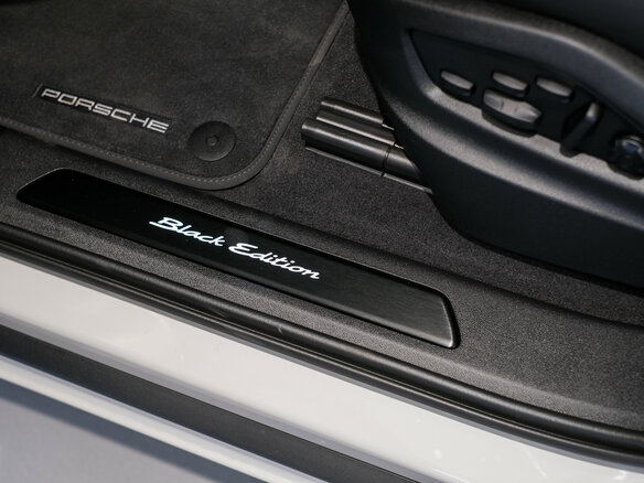 2026 Porsche Cayenne Coupé III Рестайлинг, серый - вид 18