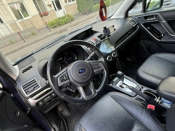 2017 Subaru Forester IV Рестайлинг 2, синий, 1950000 рублей - вид 13