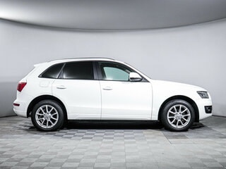 2010 Audi Q5 I (8R), белый, 1690000 рублей, вид 4