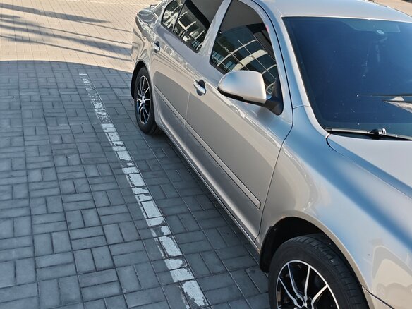 2012 Skoda Octavia II (A5) Рестайлинг, серый, 950000 рублей - вид 5