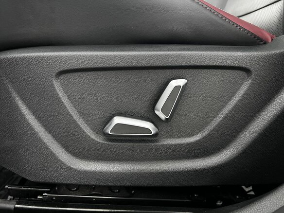 2023 Geely Coolray I, серый, 1950000 рублей - вид 21