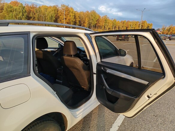 2014 Skoda Octavia III (A7), белый, 850000 рублей - вид 8