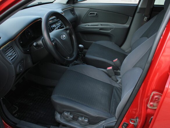 2007 Kia Rio II, красный, 530000 рублей - вид 12