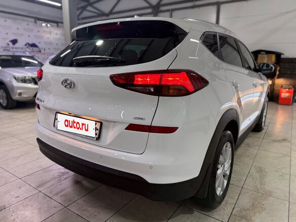 2020 Hyundai Tucson III Рестайлинг, белый, 2700000 рублей - вид 11