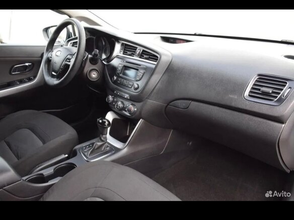 2015 Kia Ceed II Рестайлинг, белый, 1350000 рублей - вид 1