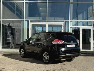 2016 Nissan X-Trail III, чёрный, 1900000 рублей, вид 4