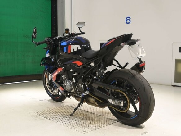 2024 BMW M 1000 R, чёрный, 2117000 рублей - вид 5