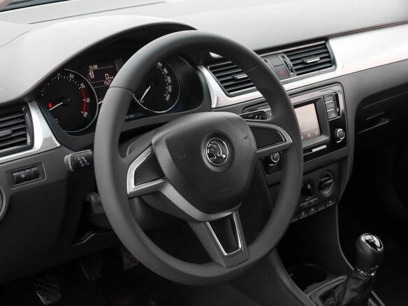 2016 Skoda Rapid I, белый, 1079000 рублей - вид 9