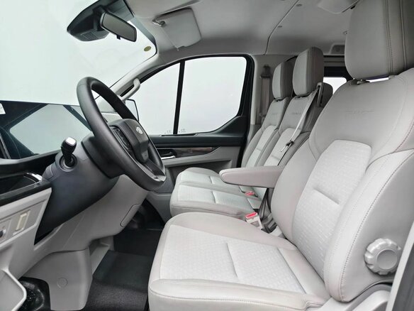 2026 Ford Transit Custom LWB I (China Market), чёрный, 5525000 рублей - вид 9