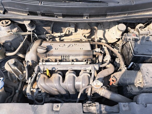 2014 Hyundai Solaris I, чёрный, 630000 рублей - вид 10