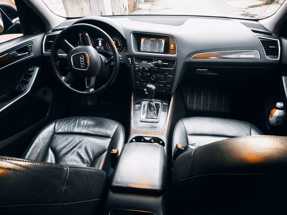 2011 Audi Q5 I (8R), чёрный, 1300000 рублей - вид 7