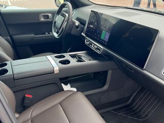 2023 Li Auto (Lixiang) L8 42.8 kWh I, чёрный, 5500000 рублей, вид 2