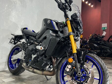 2021 Yamaha MT-09 (FZ-09), чёрный, 1057000 рублей, вид 5