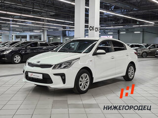 2017 Kia Rio IV, белый, 819000 рублей, вид 1