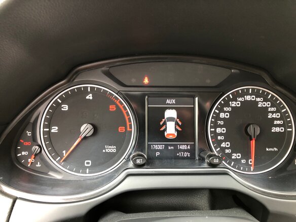 2011 Audi Q5 I (8R), чёрный, 1650000 рублей - вид 7
