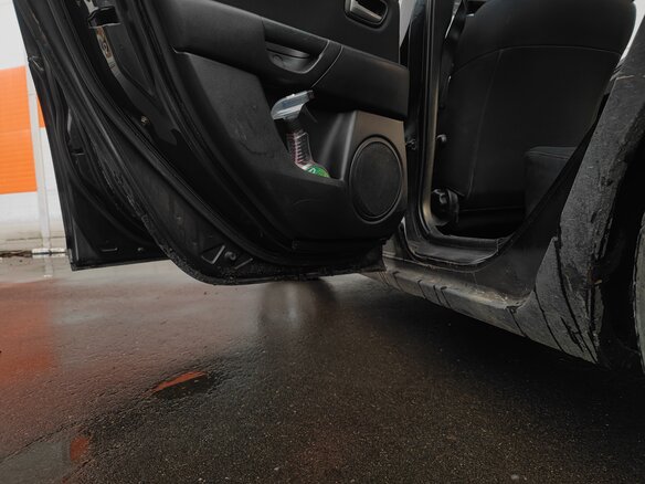 2005 Mazda 3 I (BK), чёрный, 320000 рублей - вид 13