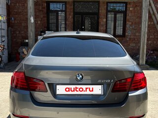 2010 BMW 5 серии 528i VI (F10/F11/F07), серый, 1390000 рублей, вид 4