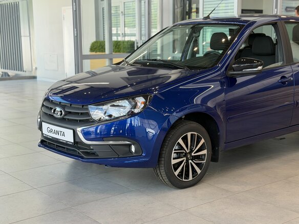 2026 Lada (ВАЗ) Granta I Рестайлинг, синий, 1310000 рублей - вид 5