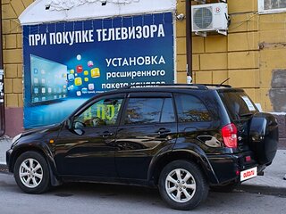 2002 Toyota RAV4 II (XA20), чёрный, 900000 рублей, вид 5